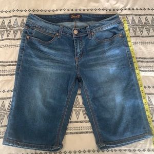 EUC Seven7 Bermuda Jeans Size 10 Dark Wash